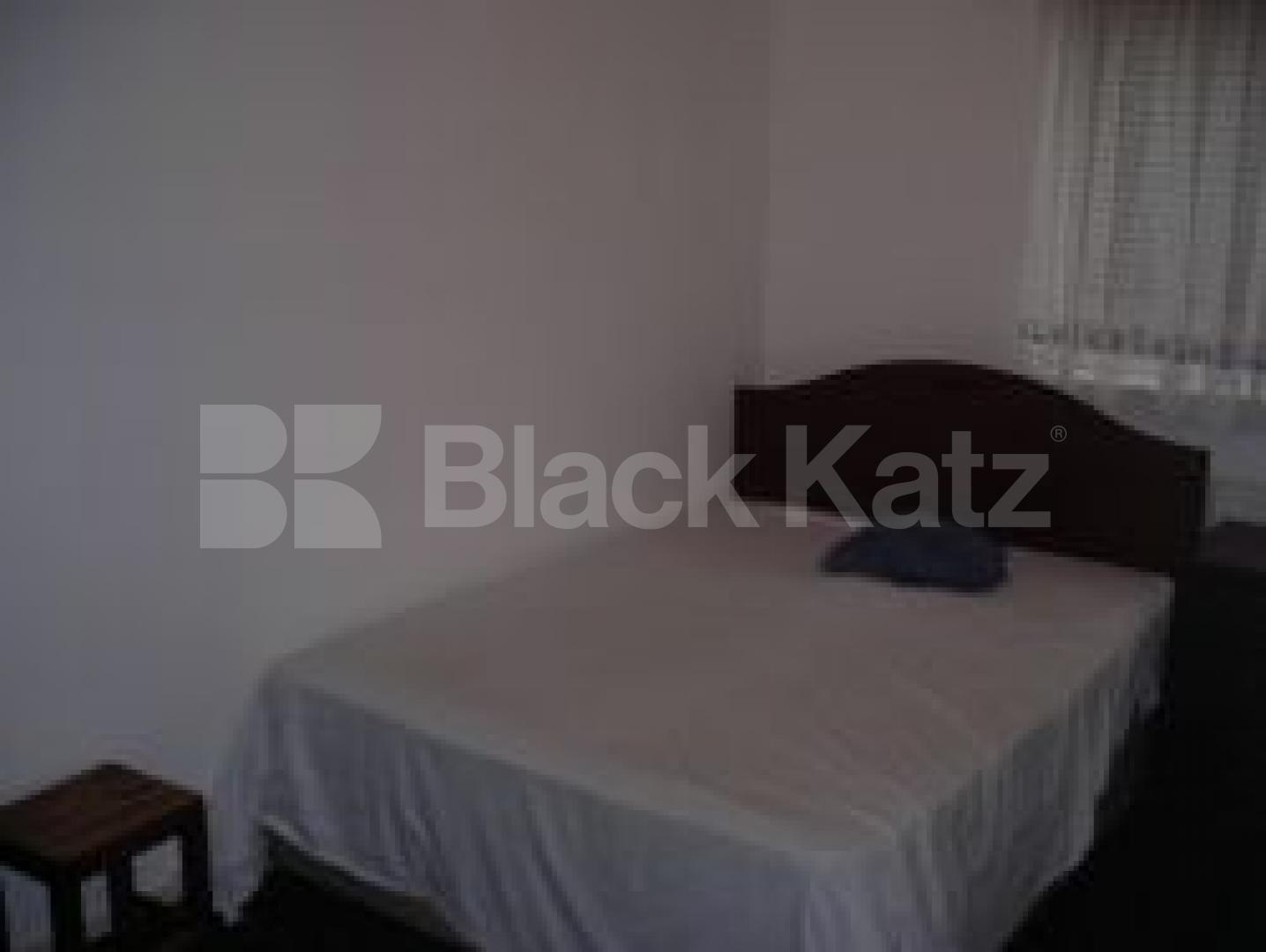 			3 Bedroom, 1 bath, 1 reception Flat			 Salisbury Walk, DARTMOUTH PARK N19